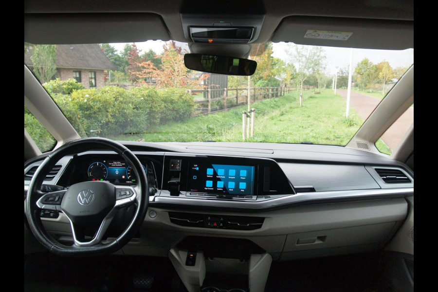 Volkswagen Multivan 1.4 eHybrid L2H1 Life | 7-persoons | Camera | Cruise Control | Apple Carplay | NL-Auto |