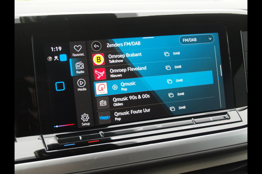 Volkswagen Multivan 1.4 eHybrid L2H1 Life | 7-persoons | Camera | Cruise Control | Apple Carplay | NL-Auto |
