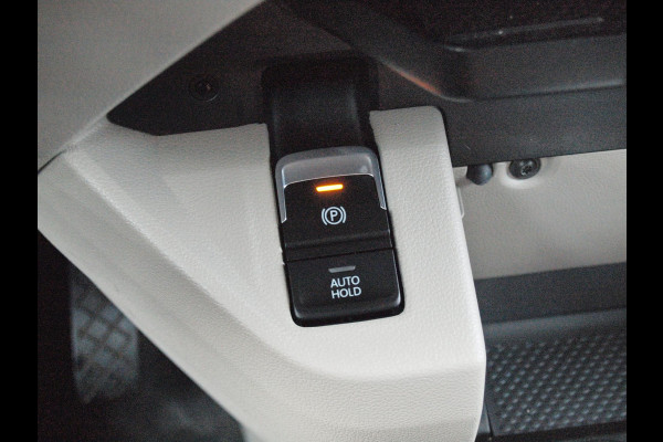 Volkswagen Multivan 1.4 eHybrid L2H1 Life | 7-persoons | Camera | Cruise Control | Apple Carplay | NL-Auto |