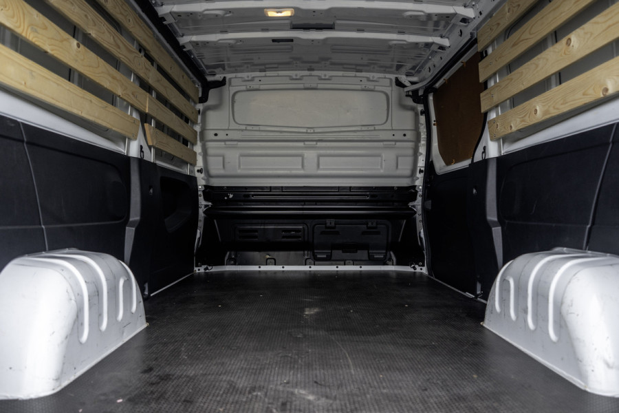 Nissan Primastar **dCi | L2H1 | Automaat | LED | PDC | Cruise | Airco | Euro 6**
