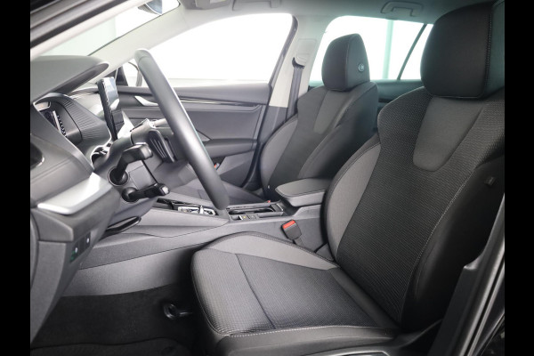Škoda Octavia Combi 1.5 TSI MHEV Business Edition 115pk DSG | Facelift | Verlengde Garantie | Trekhaak wegklapbaar | Carplay | Achteruitrijcamera | Elek inklapbare buitenspiegels | Elek bedienbare achterklep |