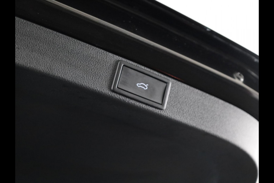 Škoda Octavia Combi 1.5 TSI MHEV Business Edition 115pk DSG | Facelift | Verlengde Garantie | Trekhaak wegklapbaar | Carplay | Achteruitrijcamera | Elek inklapbare buitenspiegels | Elek bedienbare achterklep |