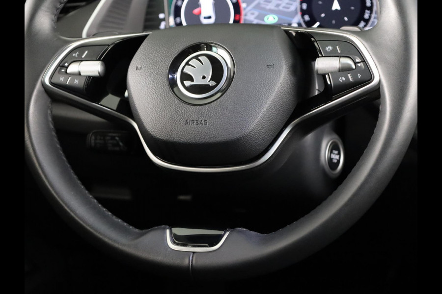 Škoda Octavia Combi 1.5 TSI MHEV Business Edition 115pk DSG | Facelift | Verlengde Garantie | Trekhaak wegklapbaar | Carplay | Achteruitrijcamera | Elek inklapbare buitenspiegels | Elek bedienbare achterklep |