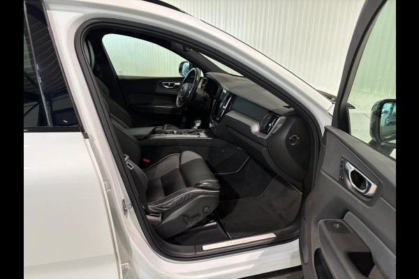 Volvo XC60 D4 Aut. R-Design Leder Parkeercamera Stoelverwarming 190pk Volvo XC60 D4 Aut. R-Design Leder Parkeercamera Stoelverwarming 190pk