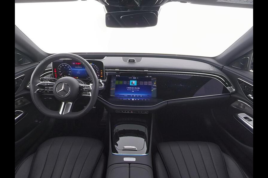 Mercedes-Benz E-Klasse Estate 300 e AMG Line / Hyperscreen / Massage / Luchtvering / Head Up / Softclose / 360 Camera / Burmester