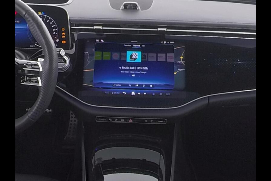 Mercedes-Benz E-Klasse Estate 300 e AMG Line / Hyperscreen / Massage / Luchtvering / Head Up / Softclose / 360 Camera / Burmester