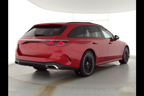 Mercedes-Benz E-Klasse Estate 300 e AMG Line / Hyperscreen / Massage / Luchtvering / Head Up / Softclose / 360 Camera / Burmester