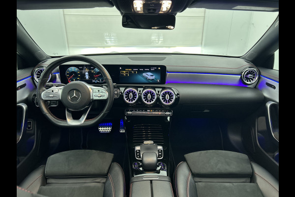 Mercedes-Benz CLA-Klasse Shooting Brake 180 Business Solution AMG Upgrade Edition(NL-auto, Panorama, SfeerV, Navi, StoelV, Etc)