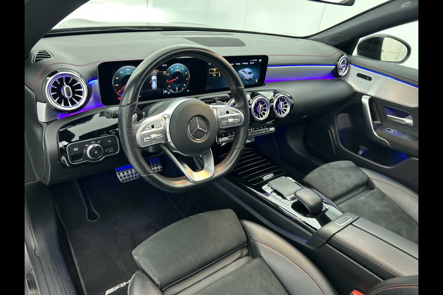 Mercedes-Benz CLA-Klasse Shooting Brake 180 Business Solution AMG Upgrade Edition(NL-auto, Panorama, SfeerV, Navi, StoelV, Etc)