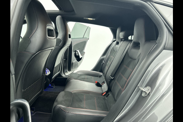 Mercedes-Benz CLA-Klasse Shooting Brake 180 Business Solution AMG Upgrade Edition(NL-auto, Panorama, SfeerV, Navi, StoelV, Etc)