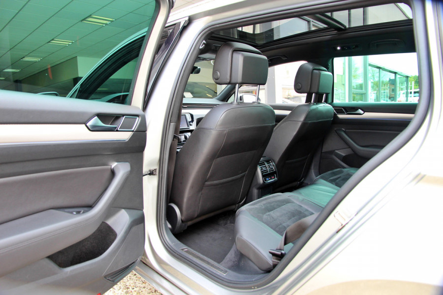 Volkswagen Passat Variant 1.4 TSI GTE Highline Orig. NL | Massage | Carplay | ACC | Keyless | Camera