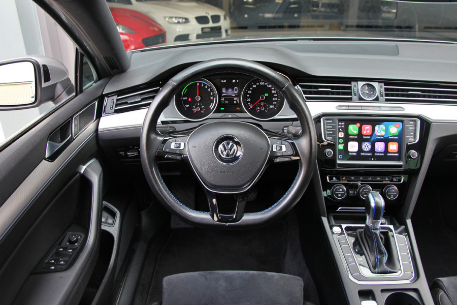 Volkswagen Passat Variant 1.4 TSI GTE Highline Orig. NL | Massage | Carplay | ACC | Keyless | Camera