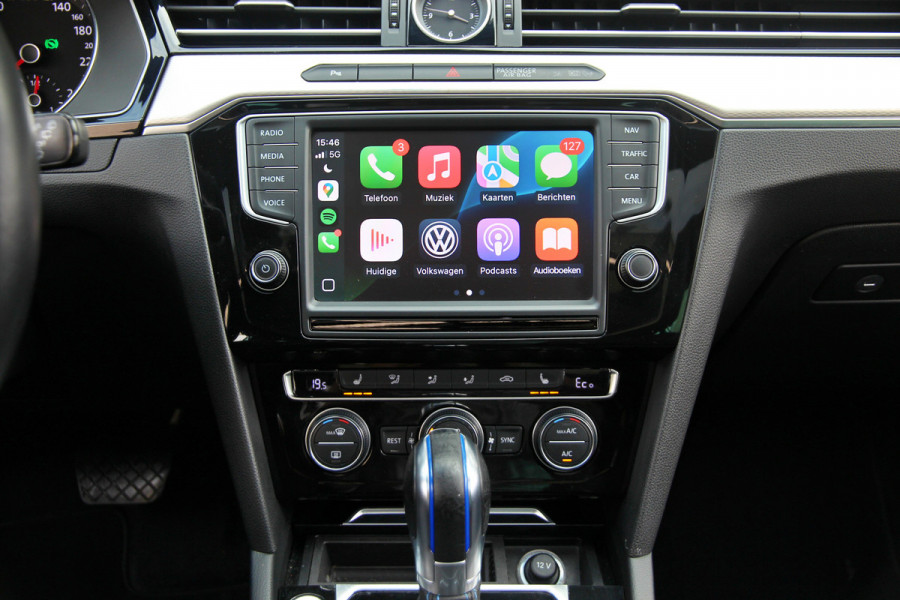 Volkswagen Passat Variant 1.4 TSI GTE Highline Orig. NL | Massage | Carplay | ACC | Keyless | Camera