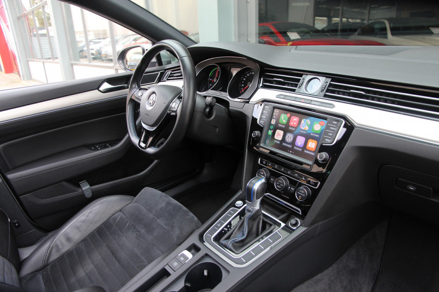 Volkswagen Passat Variant 1.4 TSI GTE Highline Orig. NL | Massage | Carplay | ACC | Keyless | Camera