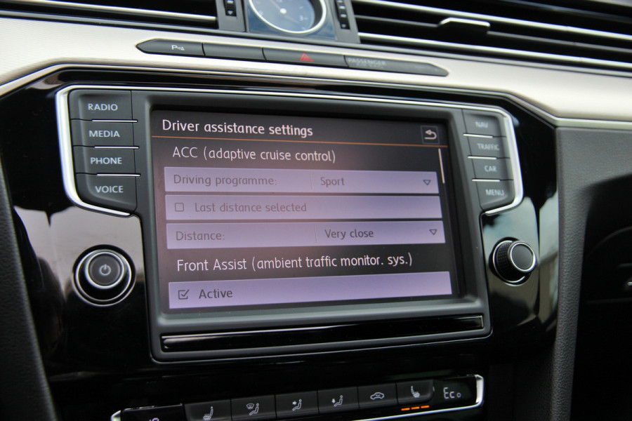 Volkswagen Passat Variant 1.4 TSI GTE Highline Orig. NL | Massage | Carplay | ACC | Keyless | Camera