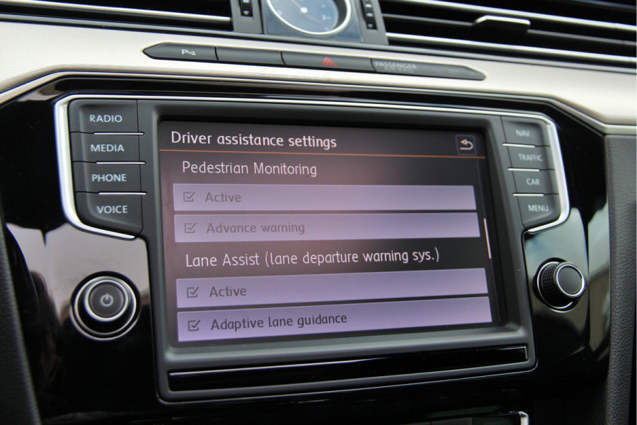 Volkswagen Passat Variant 1.4 TSI GTE Highline Orig. NL | Massage | Carplay | ACC | Keyless | Camera