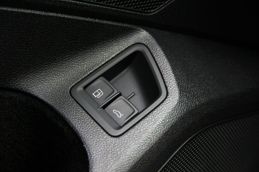 Volkswagen Passat Variant 1.4 TSI GTE Highline Orig. NL | Massage | Carplay | ACC | Keyless | Camera
