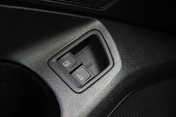 Volkswagen Passat Variant 1.4 TSI GTE Highline Orig. NL | Massage | Carplay | ACC | Keyless | Camera