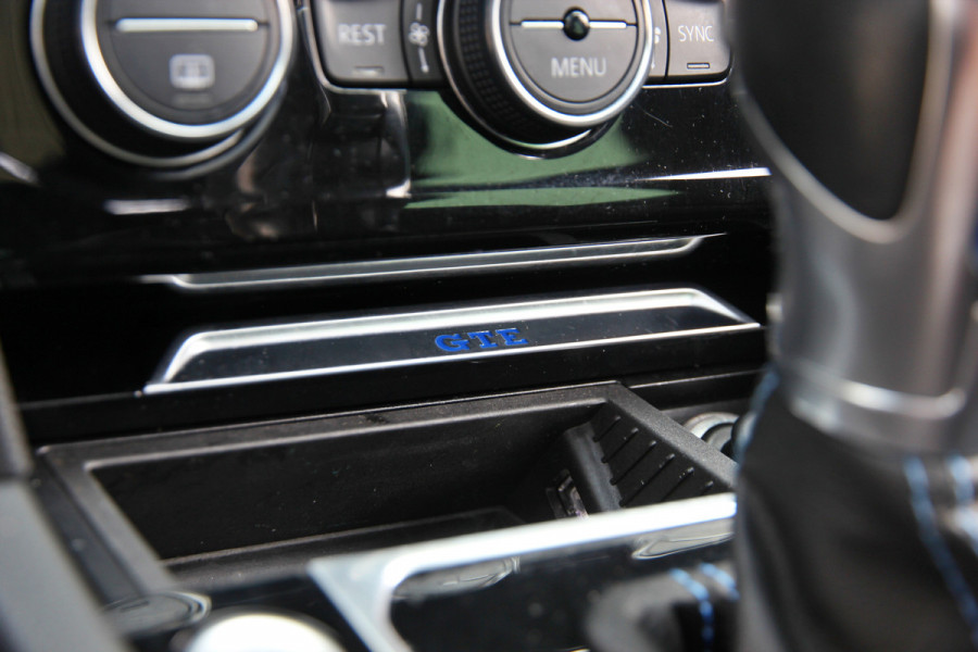 Volkswagen Passat Variant 1.4 TSI GTE Highline Orig. NL | Massage | Carplay | ACC | Keyless | Camera