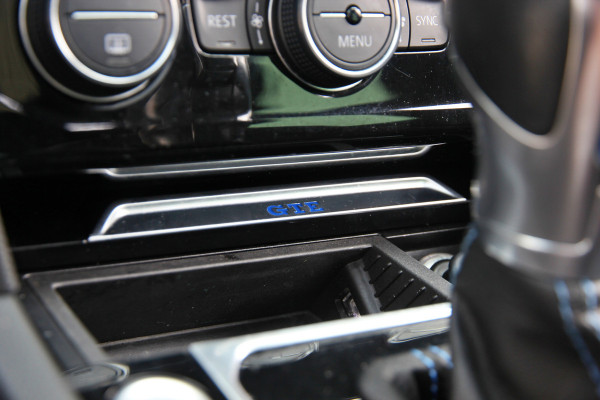 Volkswagen Passat Variant 1.4 TSI GTE Highline Orig. NL | Massage | Carplay | ACC | Keyless | Camera