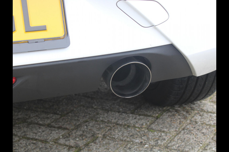 Opel Corsa 1.2 GS Line | SPORT UITLAAT | MAXTON SPLITTERSET |