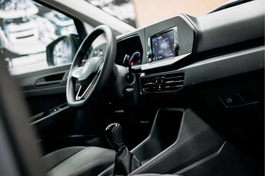 Volkswagen Caddy Cargo 2.0 TDI | Achteruitrijcamera | 17'' nieuwe velgen | Apple Carplay | Multifunctioneel stuurwiel |