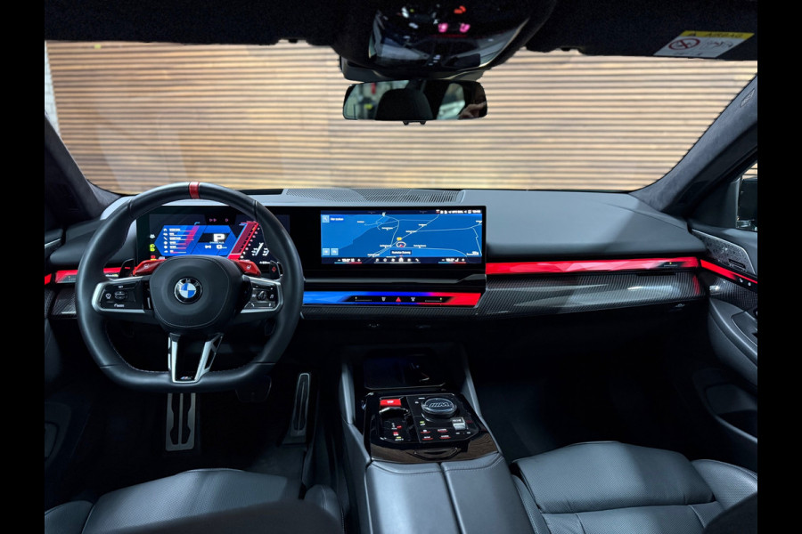 BMW M5 Touring | 757PK! | VOL! | M Driver Pack | Driving Assistant |Comfort-Parkeerassistent pakket Plus | Pano | Fabrieksgarantie