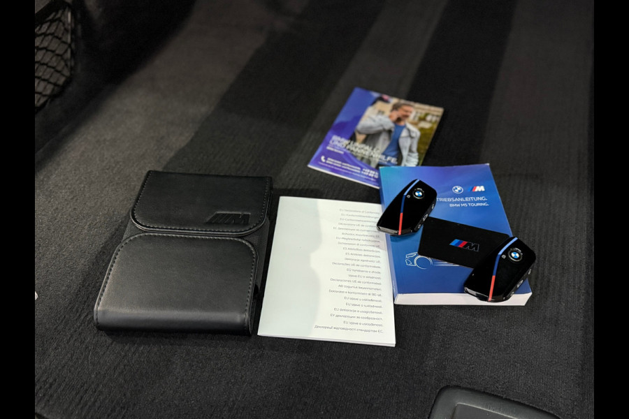 BMW M5 Touring | 757PK! | VOL! | M Driver Pack | Driving Assistant |Comfort-Parkeerassistent pakket Plus | Pano | Fabrieksgarantie