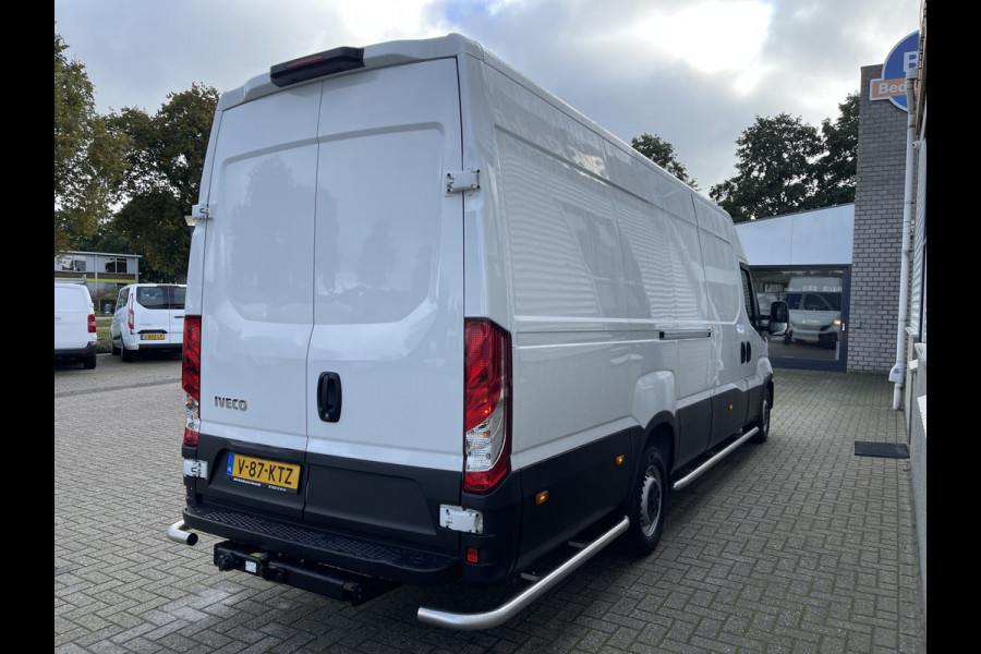 Iveco Daily 35S14V 2.3 Himatic automaat 410 L4H2 / vaste prijs rijklaar € 23.950 ex btw / euro 6 / lease vanaf € 391 / laadruimte 470cm lang / trekhaak 3500 kg! / cruise en climate control