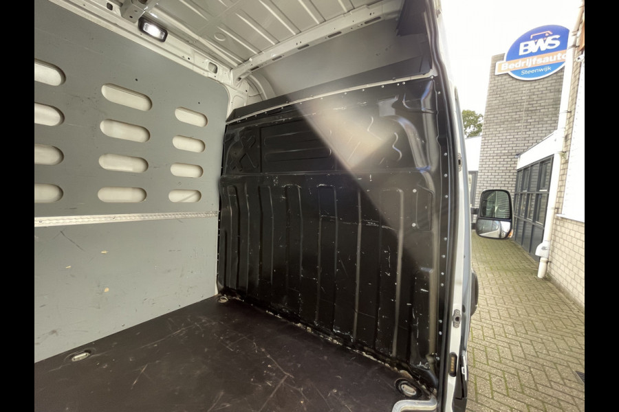 Iveco Daily 35S14V 2.3 Himatic automaat 410 L4H2 / vaste prijs rijklaar € 23.950 ex btw / euro 6 / lease vanaf € 391 / laadruimte 470cm lang / trekhaak 3500 kg! / cruise en climate control