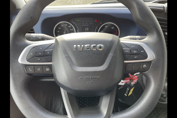 Iveco Daily 35S14V 2.3 Himatic automaat 410 L4H2 / vaste prijs rijklaar € 23.950 ex btw / euro 6 / lease vanaf € 391 / laadruimte 470cm lang / trekhaak 3500 kg! / cruise en climate control