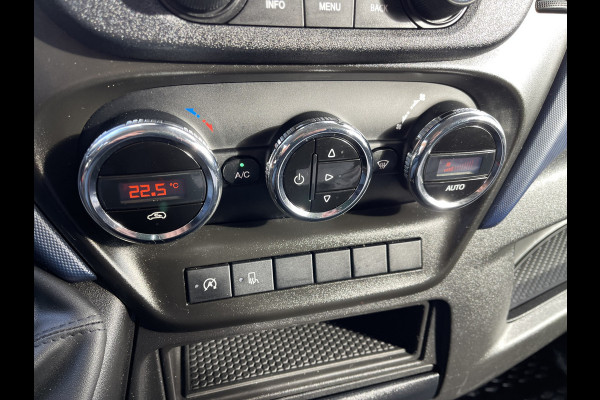 Iveco Daily 35S14V 2.3 Himatic automaat 410 L4H2 / vaste prijs rijklaar € 23.950 ex btw / euro 6 / lease vanaf € 391 / laadruimte 470cm lang / trekhaak 3500 kg! / cruise en climate control