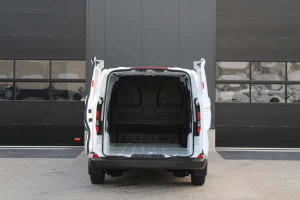 Ford Transit Custom 320 2.0 TDCI L2H1 Trend 136pk - Carplay - Android - Camera - LED koplampen - Stoelverwarming - Rijklaar
