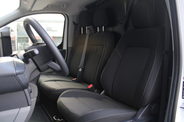 Ford Transit Custom 320 2.0 TDCI L2H1 Trend 136pk - Carplay - Android - Camera - LED koplampen - Stoelverwarming - Rijklaar