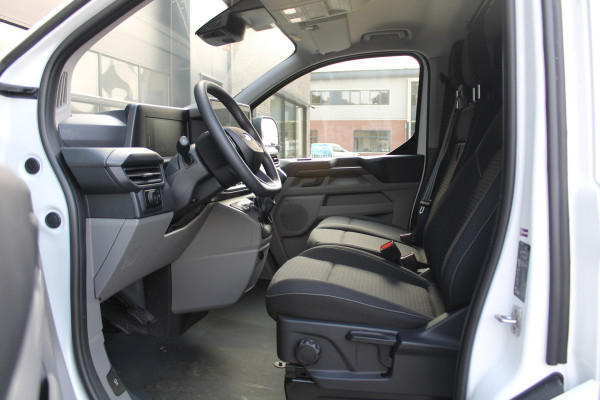 Ford Transit Custom 320 2.0 TDCI L2H1 Trend 136pk - Carplay - Android - Camera - LED koplampen - Stoelverwarming - Rijklaar