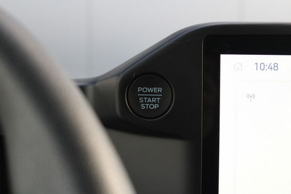 Ford Transit Custom 320 2.0 TDCI L2H1 Trend 136pk - Carplay - Android - Camera - LED koplampen - Stoelverwarming - Rijklaar