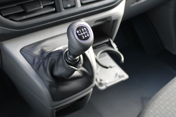 Ford Transit Custom 320 2.0 TDCI L2H1 Trend 136pk - Carplay - Android - Camera - LED koplampen - Stoelverwarming - Rijklaar