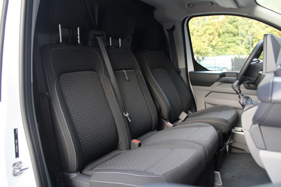 Ford Transit Custom 320 2.0 TDCI L2H1 Trend 136pk - Carplay - Android - Camera - LED koplampen - Stoelverwarming - Rijklaar