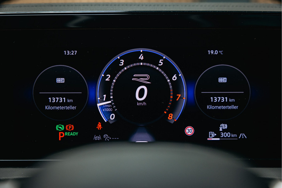 Volkswagen Tiguan 1.5 eTSI R-Line Edition | Stoelmassage | Pano | Head-Up | Stoelverwarming en verkoeling |