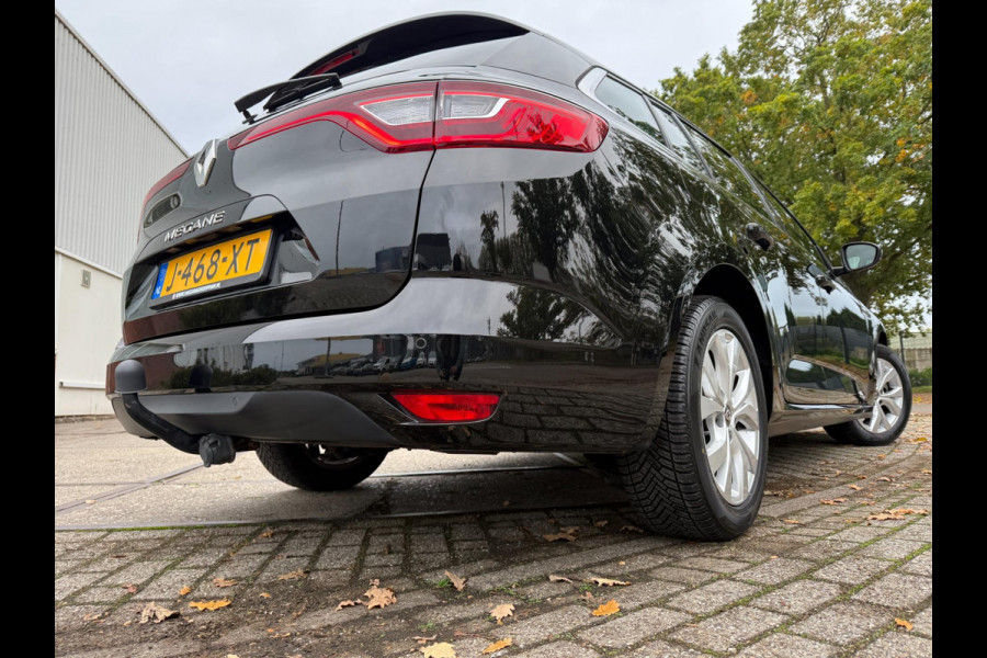 Renault MEGANE Estate 1.3 TCe INTENS 2020 AUTOMAAT 140PK NAVI APPLE CARPLAY Renault MEGANE Estate 1.3 TCe INTENS 2020 AUTOMAAT 140PK NAVI APPLE CARPLAY