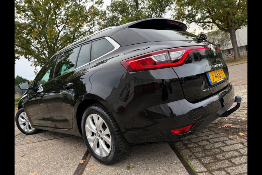 Renault MEGANE Estate 1.3 TCe INTENS 2020 AUTOMAAT 140PK NAVI APPLE CARPLAY Renault MEGANE Estate 1.3 TCe INTENS 2020 AUTOMAAT 140PK NAVI APPLE CARPLAY