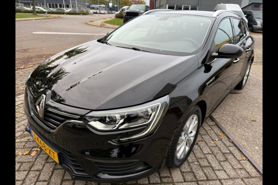 Renault MEGANE Estate 1.3 TCe INTENS 2020 AUTOMAAT 140PK NAVI APPLE CARPLAY Renault MEGANE Estate 1.3 TCe INTENS 2020 AUTOMAAT 140PK NAVI APPLE CARPLAY