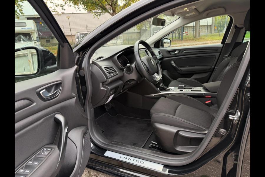 Renault MEGANE Estate 1.3 TCe INTENS 2020 AUTOMAAT 140PK NAVI APPLE CARPLAY Renault MEGANE Estate 1.3 TCe INTENS 2020 AUTOMAAT 140PK NAVI APPLE CARPLAY