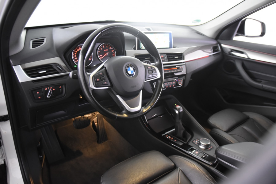BMW X1 sDrive20i High Executive *Leer*Ambiente*Trekhaak*