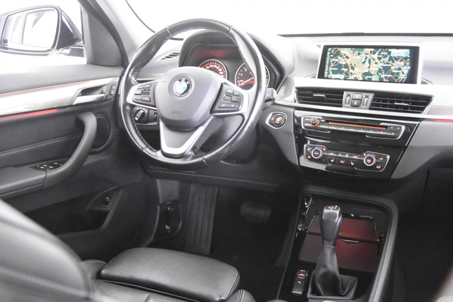 BMW X1 sDrive20i High Executive *Leer*Ambiente*Trekhaak*