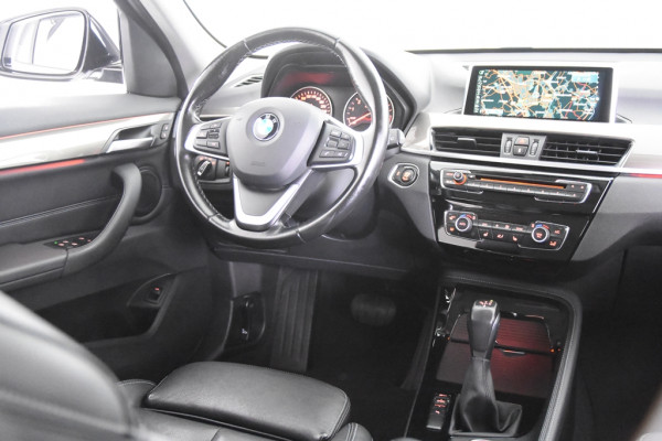 BMW X1 sDrive20i High Executive *Leer*Ambiente*Trekhaak*