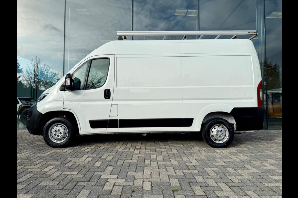 Peugeot Boxer 330 2.2 BlueHDi 120 L2H2 Premium, Trekhaak + Imperiaal