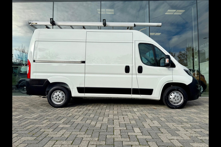 Peugeot Boxer 330 2.2 BlueHDi 120 L2H2 Premium, Trekhaak + Imperiaal