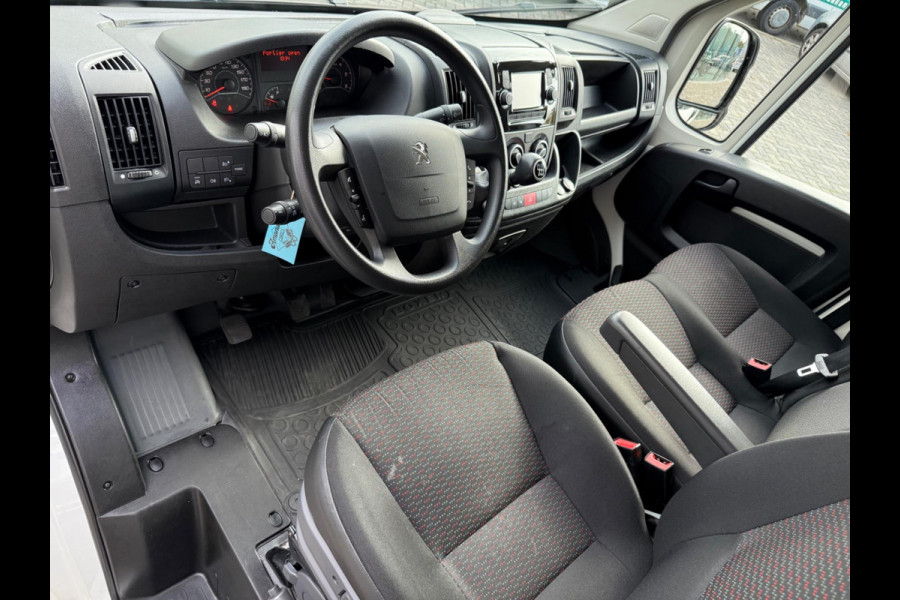 Peugeot Boxer 330 2.2 BlueHDi 120 L2H2 Premium, Trekhaak + Imperiaal