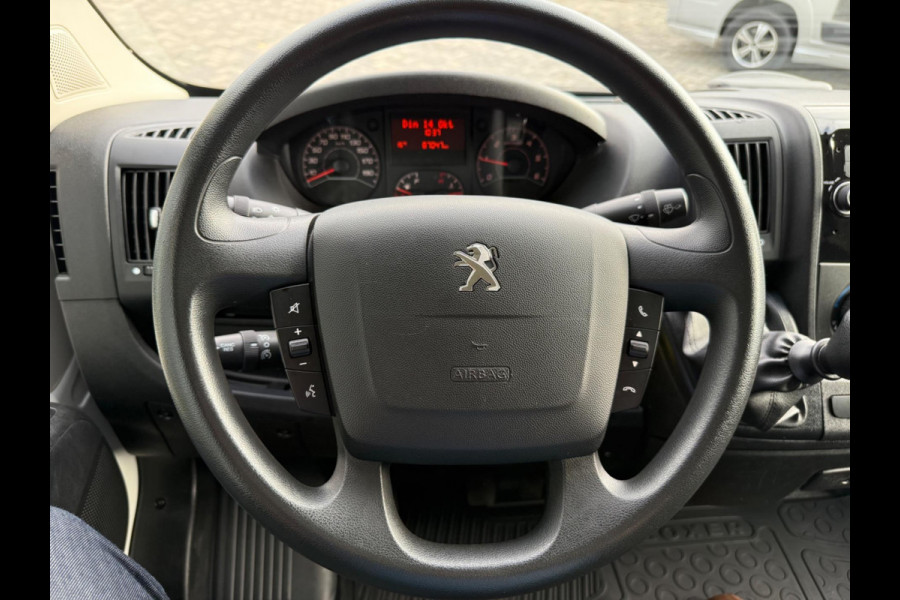 Peugeot Boxer 330 2.2 BlueHDi 120 L2H2 Premium, Trekhaak + Imperiaal